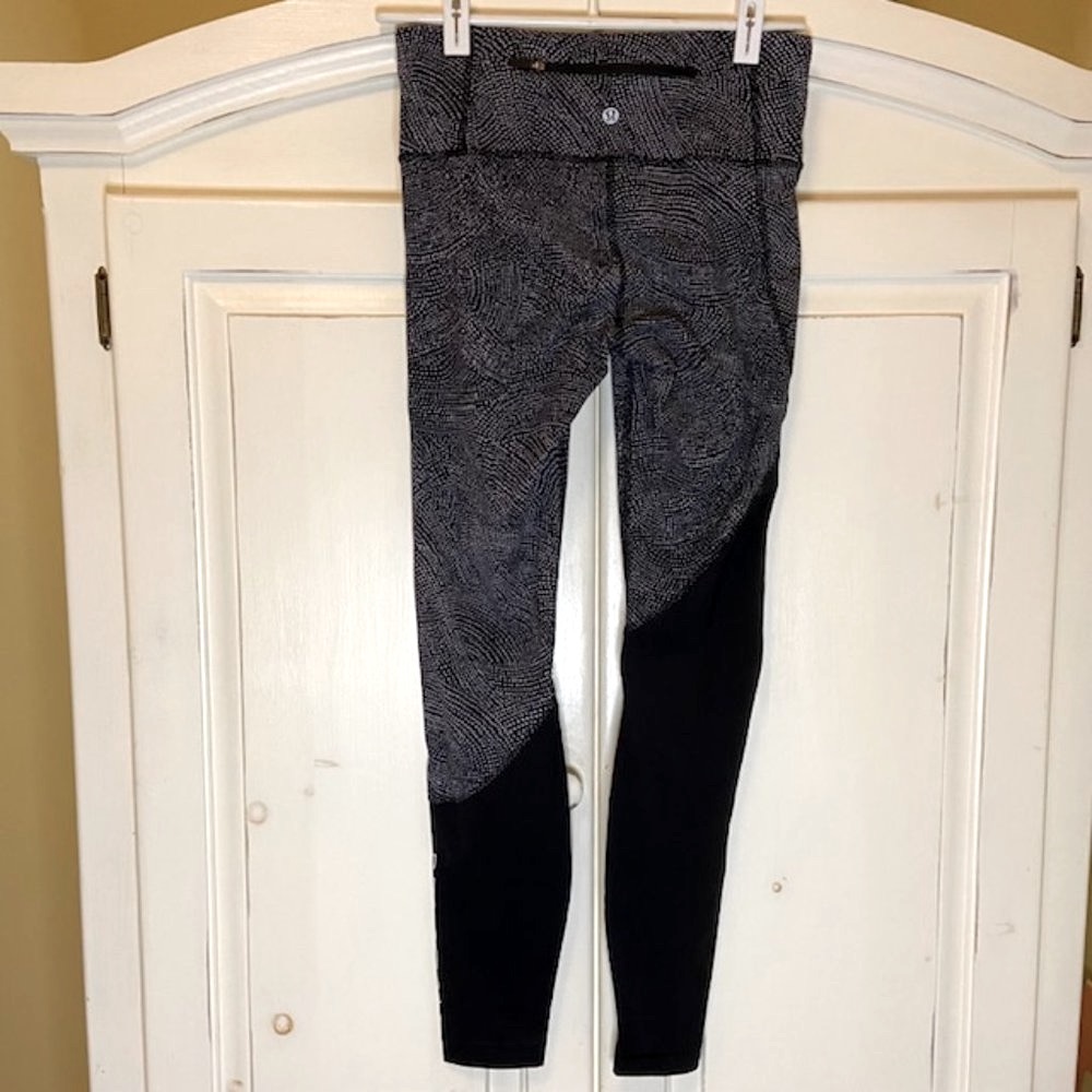 Lululemon x Peloton Speed Wunder Tight 28" Asym Free Spirit Ice Grey/Black